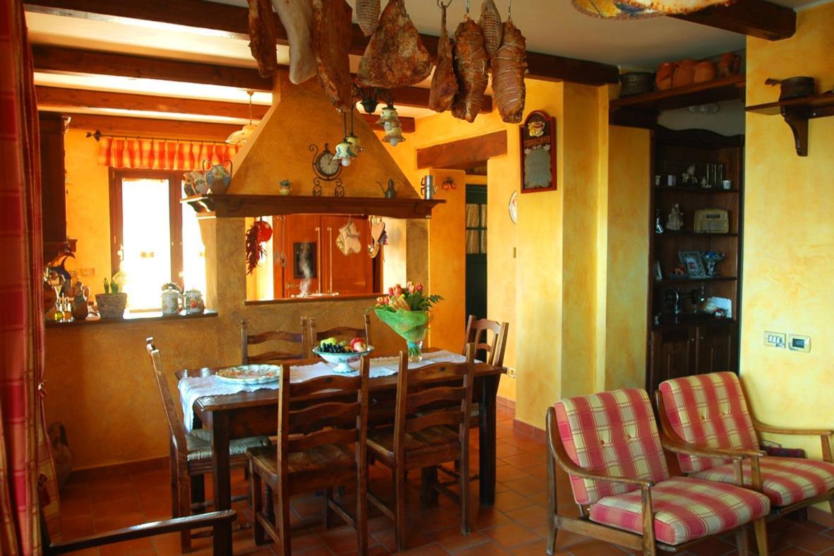 Bosco D'Olmi Country House Sant'Andrea del Garigliano 外观 照片
