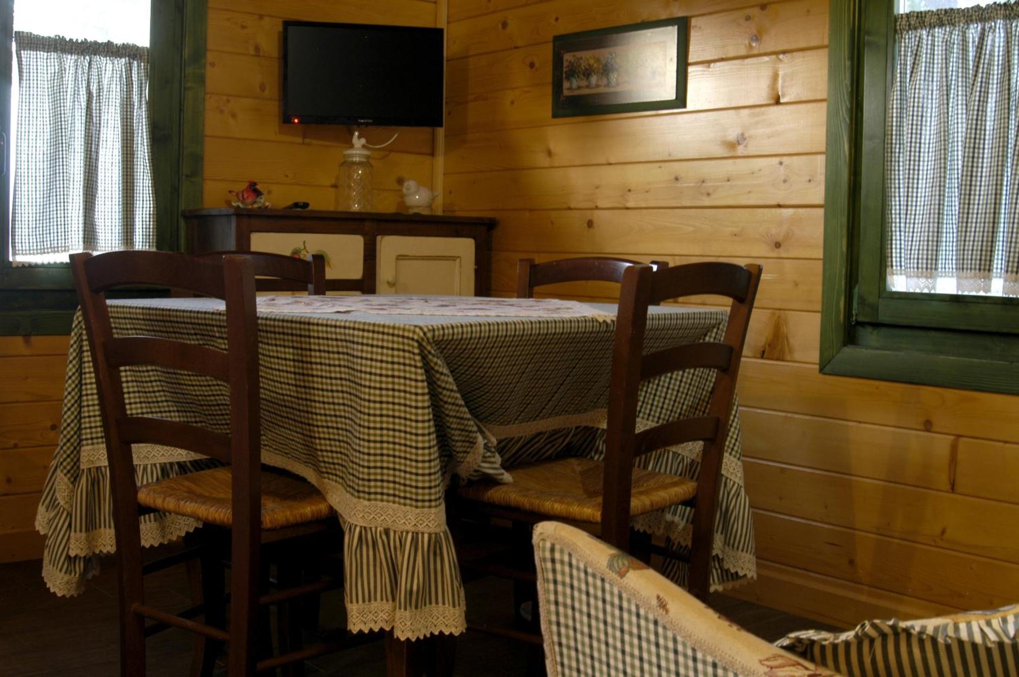 Bosco D'Olmi Country House Sant'Andrea del Garigliano 外观 照片