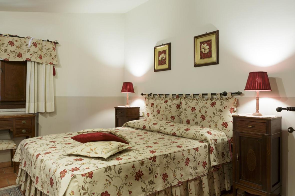 Bosco D'Olmi Country House Sant'Andrea del Garigliano 外观 照片